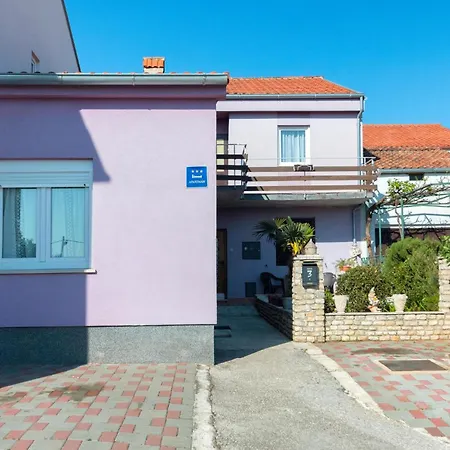 Apartament 2 Bedroom Lovely In *