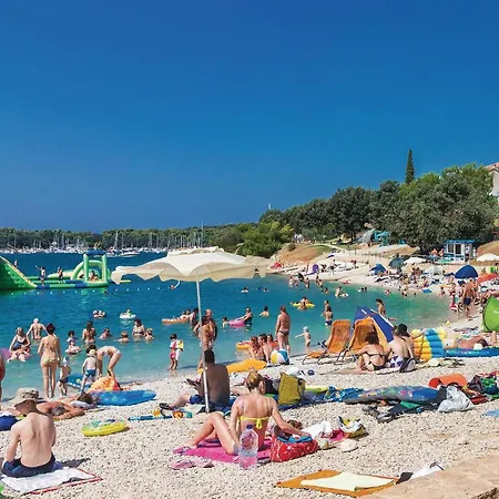 2 Bedroom Lovely In * Pula